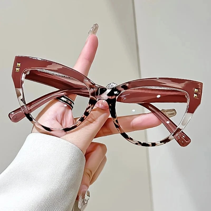 1.0 / Khaki Elegant Cat Eye Reading Glasses with Metal Hinge - Minimalist Color Block Design, Fashion Presbyopic Eyewear +1.0 to +4.0