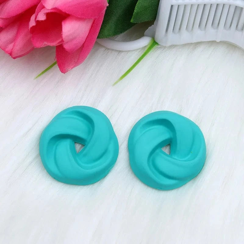 13 Macaroon Colors Korean Acrylic Round Twist Hoop Earrings for Women Matte Geometric Circle Stud Earrings Statement Jewelry