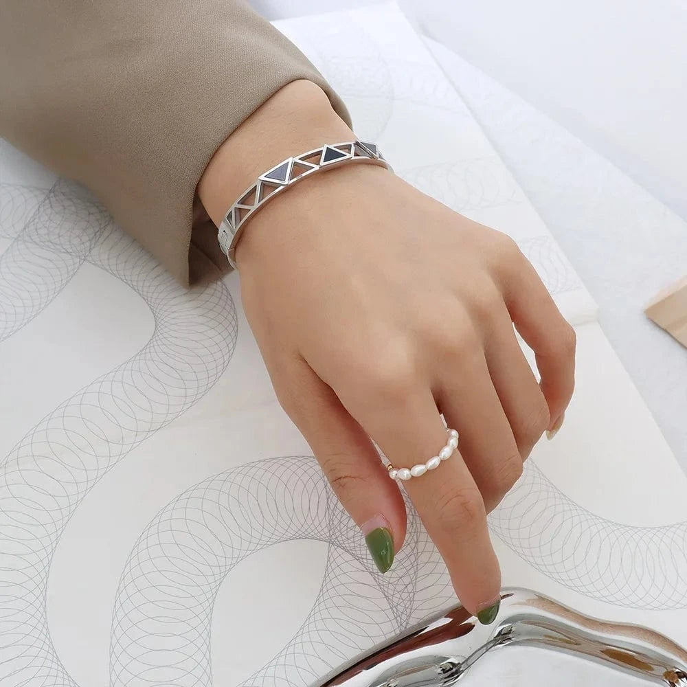 18 K Gold Plated Bracelet,Hollow Out  Triangular Acrylic Bracelet Bangle,Geometric Bangles Jewelry Women