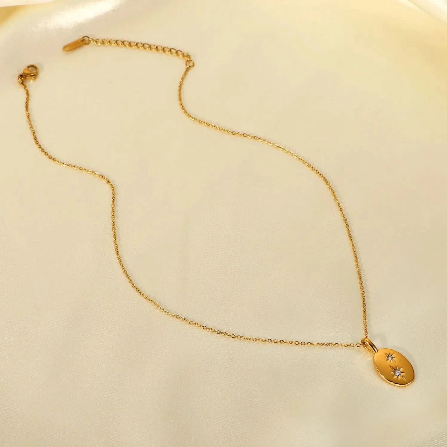 18inches / N2388 N2388 Dainty 18k Gold Plated  Cubic Zirconia Oval Pendant Necklace Eight-Pointed Start Stainless Steel necklace