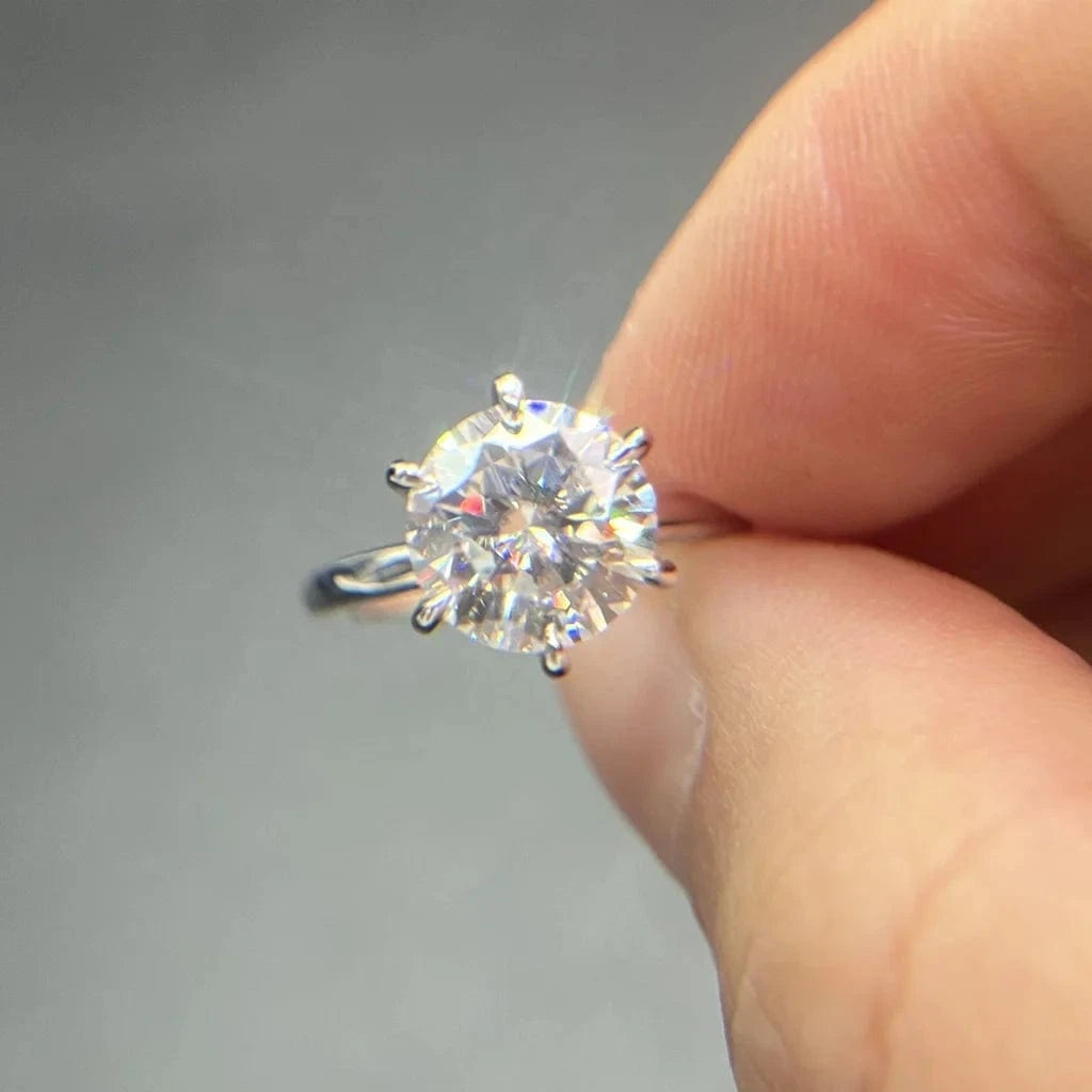 18K White Gold Solitaire Engagement Ring 2.5CT 8.5mm D Color VVS1 Round Shape Moissanite Diamond Ring Jewelry