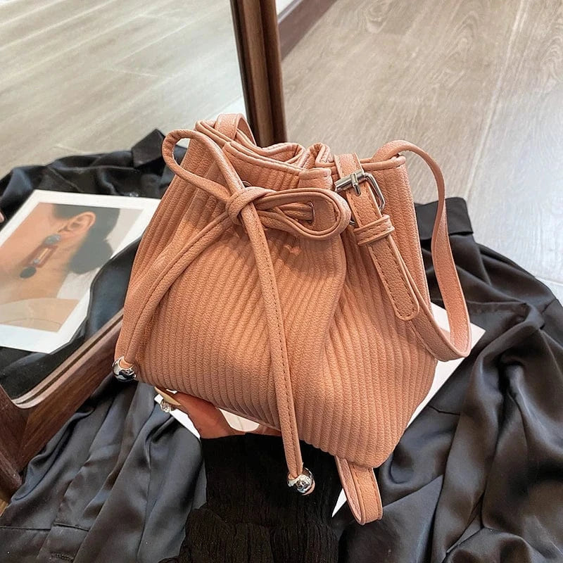19cm*11cm*16cm / pink New fashion handbags 2024 Light Lady Pump Bucket Bags Lady Design Purses for women