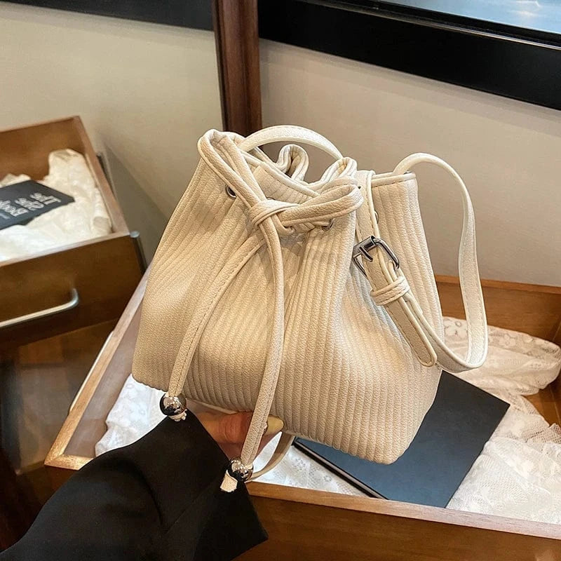 19cm*11cm*16cm / White New fashion handbags 2024 Light Lady Pump Bucket Bags Lady Design Purses for women
