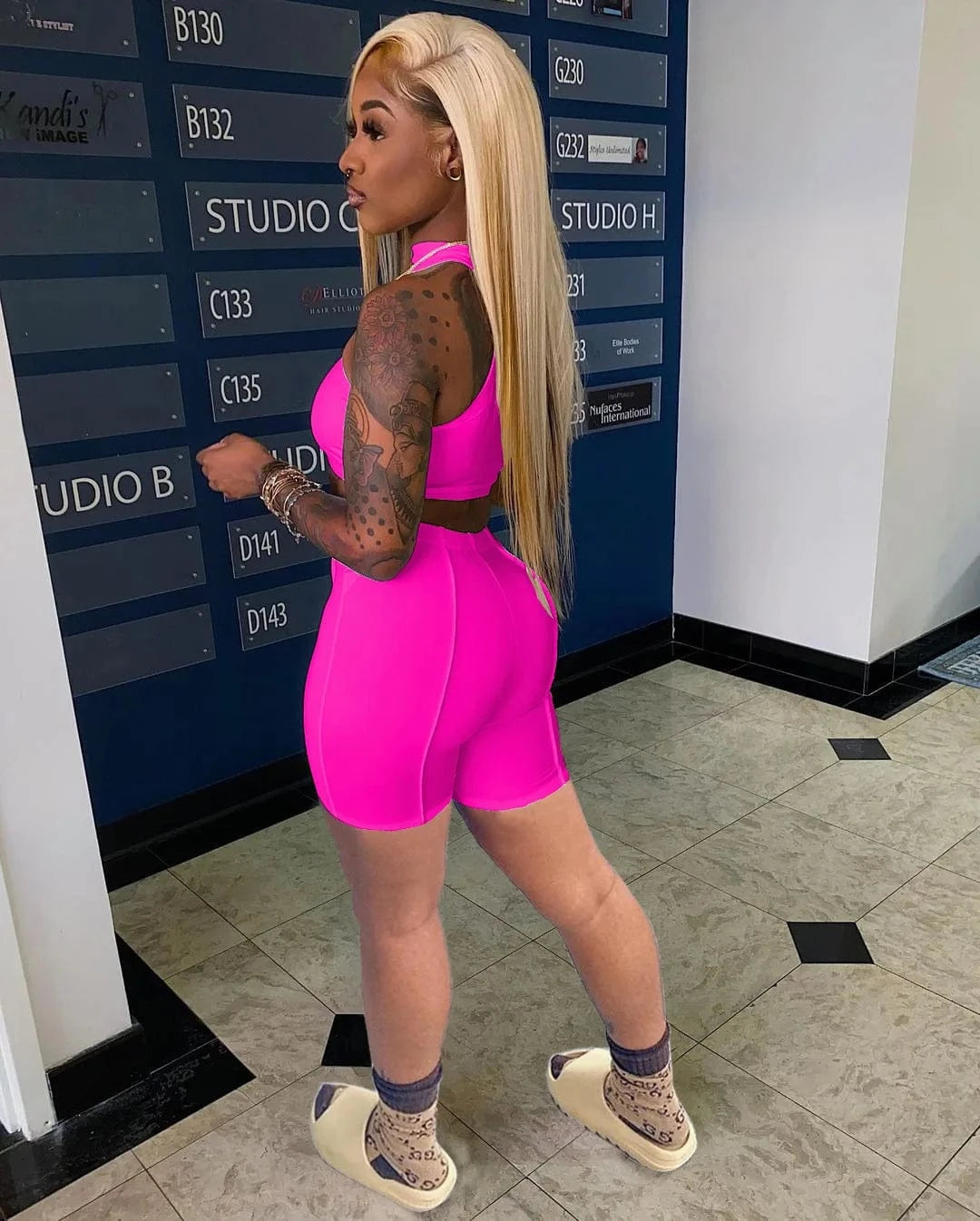 2022 Fashion Tracksuit Summer Casual Outfit Women Set Solid Sleeveless Crop Top Sheath Elastic High Waist Shorts 2 Piece Sets