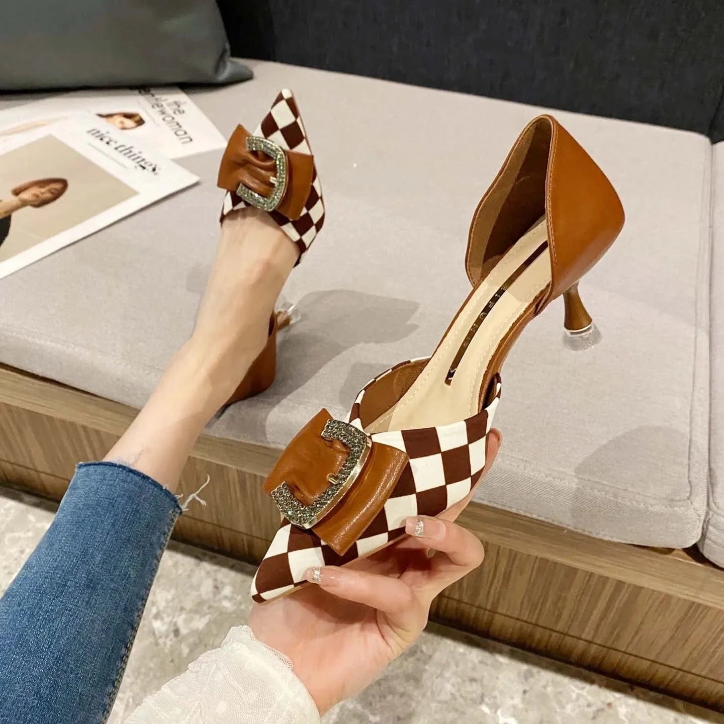 2022 New Female Wrap-toe Bowknot Buckle Stiletto Pumps Niche Design Sweet Ladies High Heel Sandals