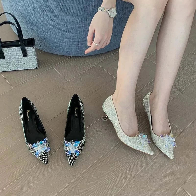 2022 Sexy Female Wedding Banquet Stilettos Pumps Fashion Women Point Toe Crystal Flower Sandals