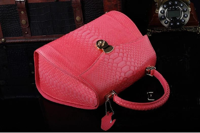 2023 Custom Luxury Genuine Exotic Snake Skin Leather Shoulder Crossbody Bag For Women Ladies Female Handbags Supplier