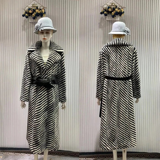 2023 women winter extra longer coat mink fur led out style black color with white turn down mink fur collar ladies mink jacket