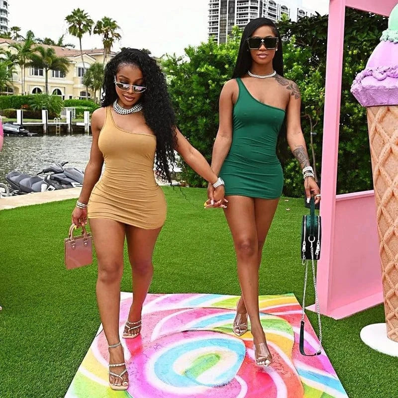2024 Fashion Summer Sexy Party Bodycon Pussy Outfits One Shoulder Halter Sleeveless Casual Mini Candy Women'S Clothing Dress