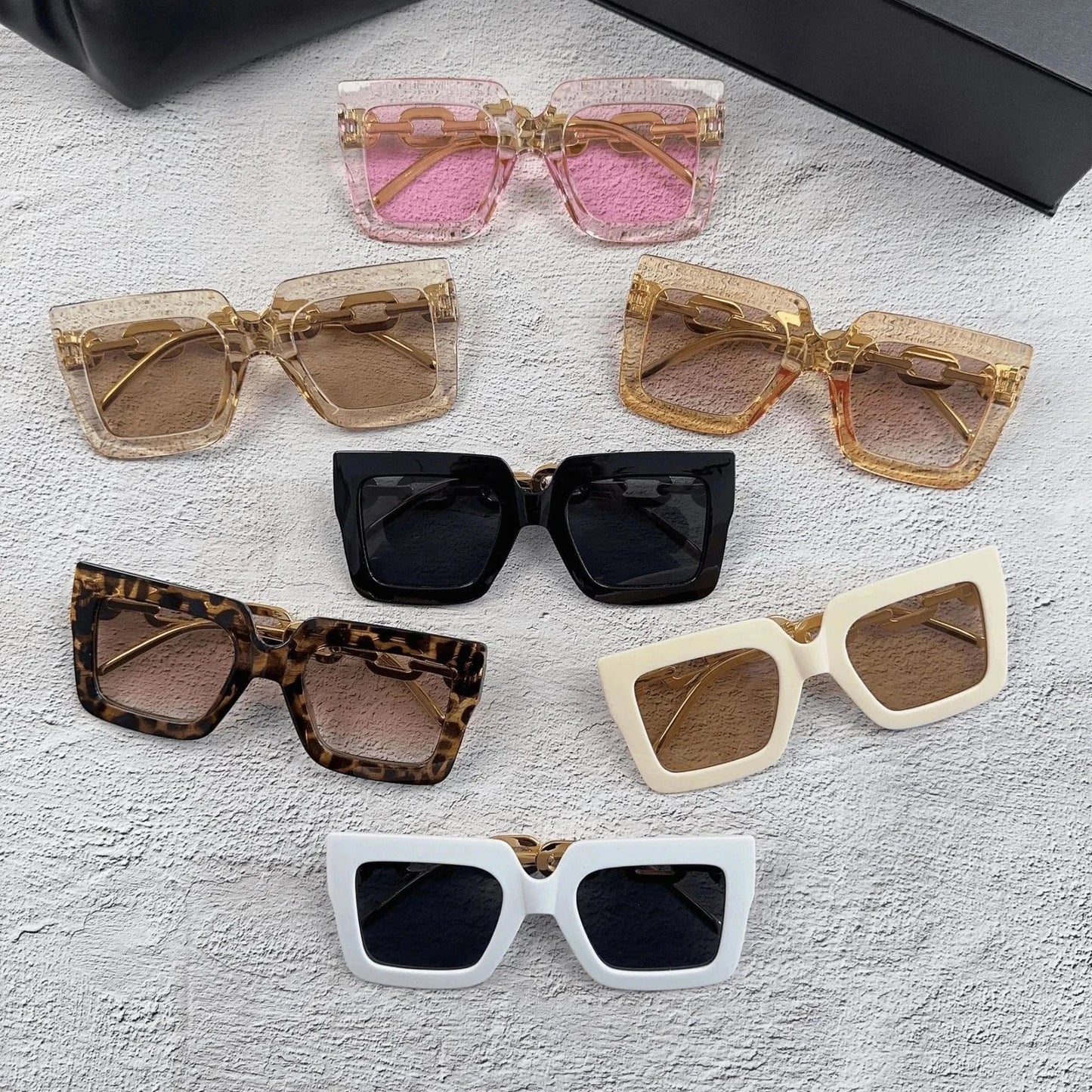 2024 New arrival fashion custom logo classics leopard print high quality retro chain frame square sunglasses for women