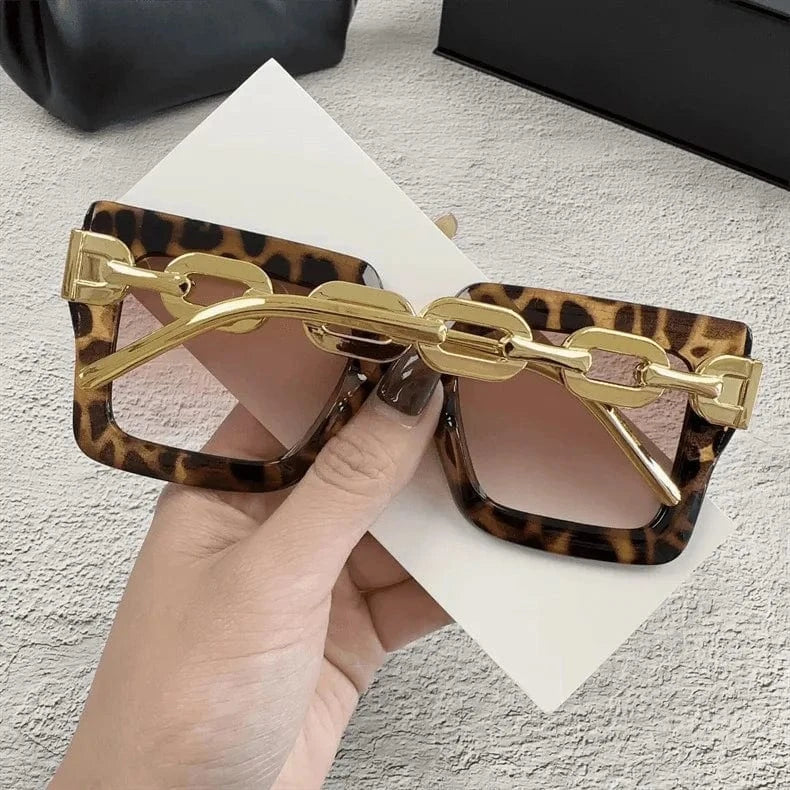 2024 New arrival fashion custom logo classics leopard print high quality retro chain frame square sunglasses for women