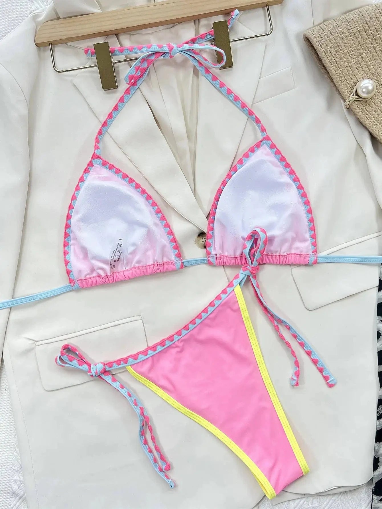2024 New design girl bikini hollow out gradient sexy thong swimsuit bandage bathing suit