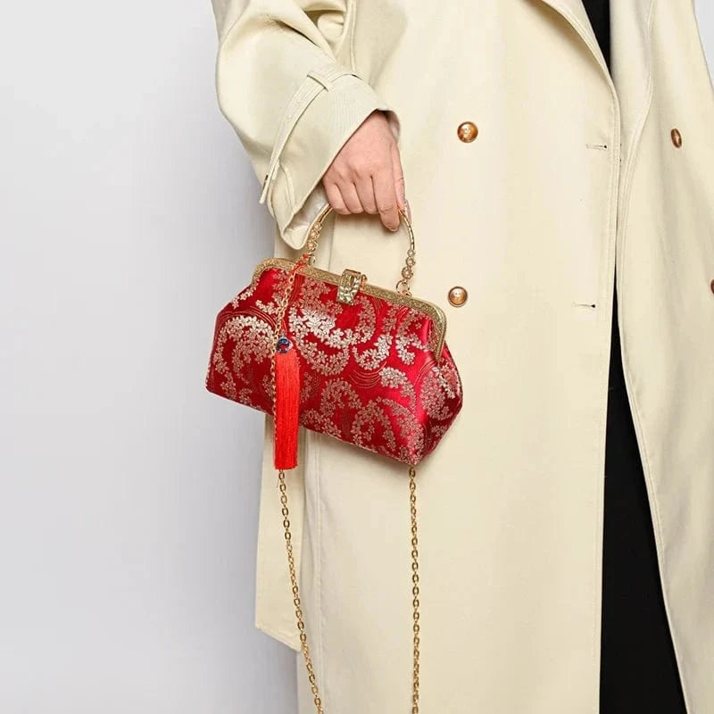 2024 New Luxury Women Evening Clutch Designer Lock Shell Clip Handmade Chain Shoulder Bags Crossbody Bags Tassel Fabric Handbags