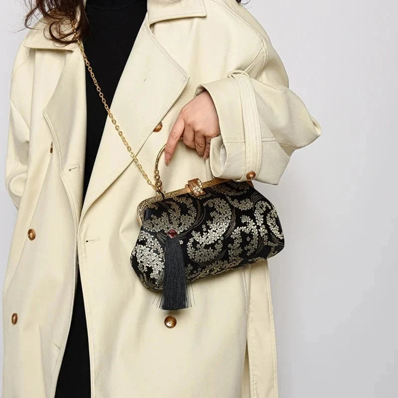2024 New Luxury Women Evening Clutch Designer Lock Shell Clip Handmade Chain Shoulder Bags Crossbody Bags Tassel Fabric Handbags
