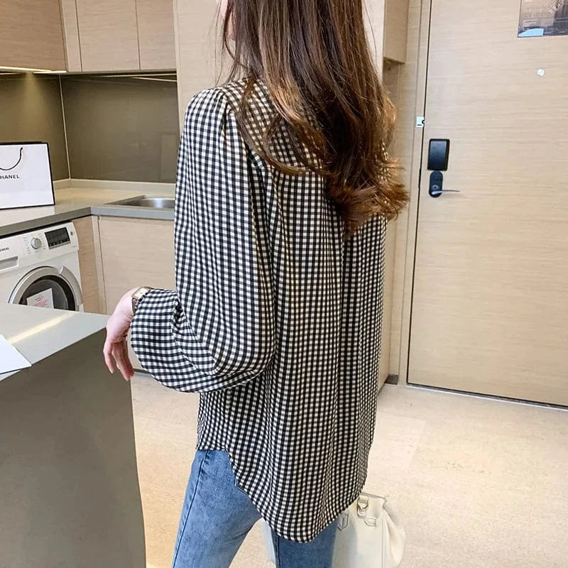 2024 New Plaid Lantern Sleeve Long Sleeve Chiffon Shirt Retro Doll Collar Shirt Lapel Single Breasted Shirt Pleated Cuff Top