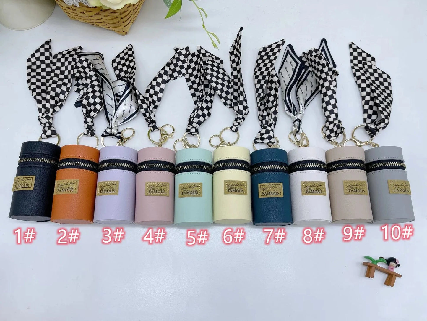 2024 New Style Luxury Hand-stitched Leather Mini Wallet Bag Car Key chain Gift Designer Coin Purse Bag Pendant Keychains