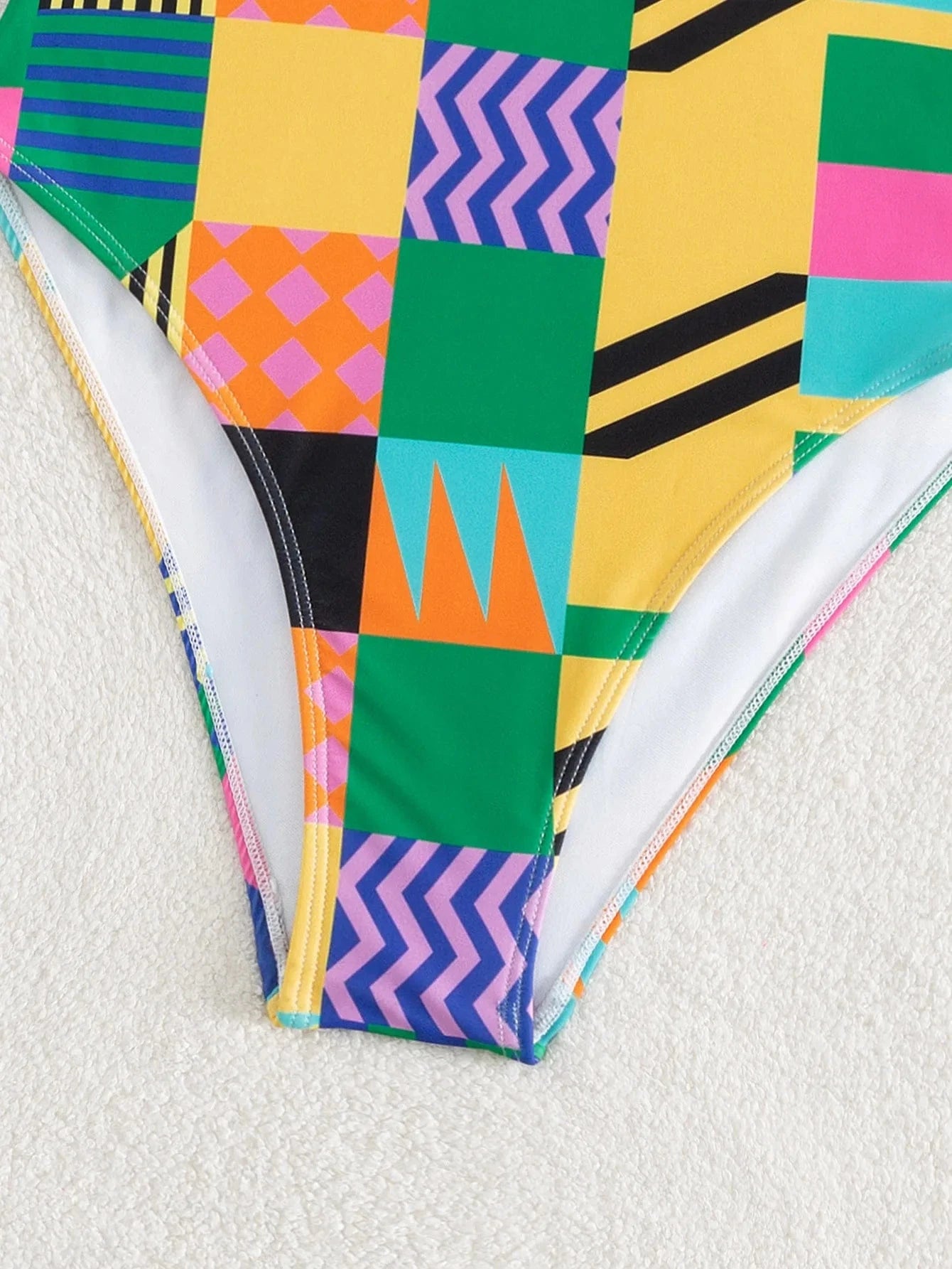 2024 New Summer Beach Beautiful Print Conservative Hollow One Piece Bikini Women Swimsuit Swimwear