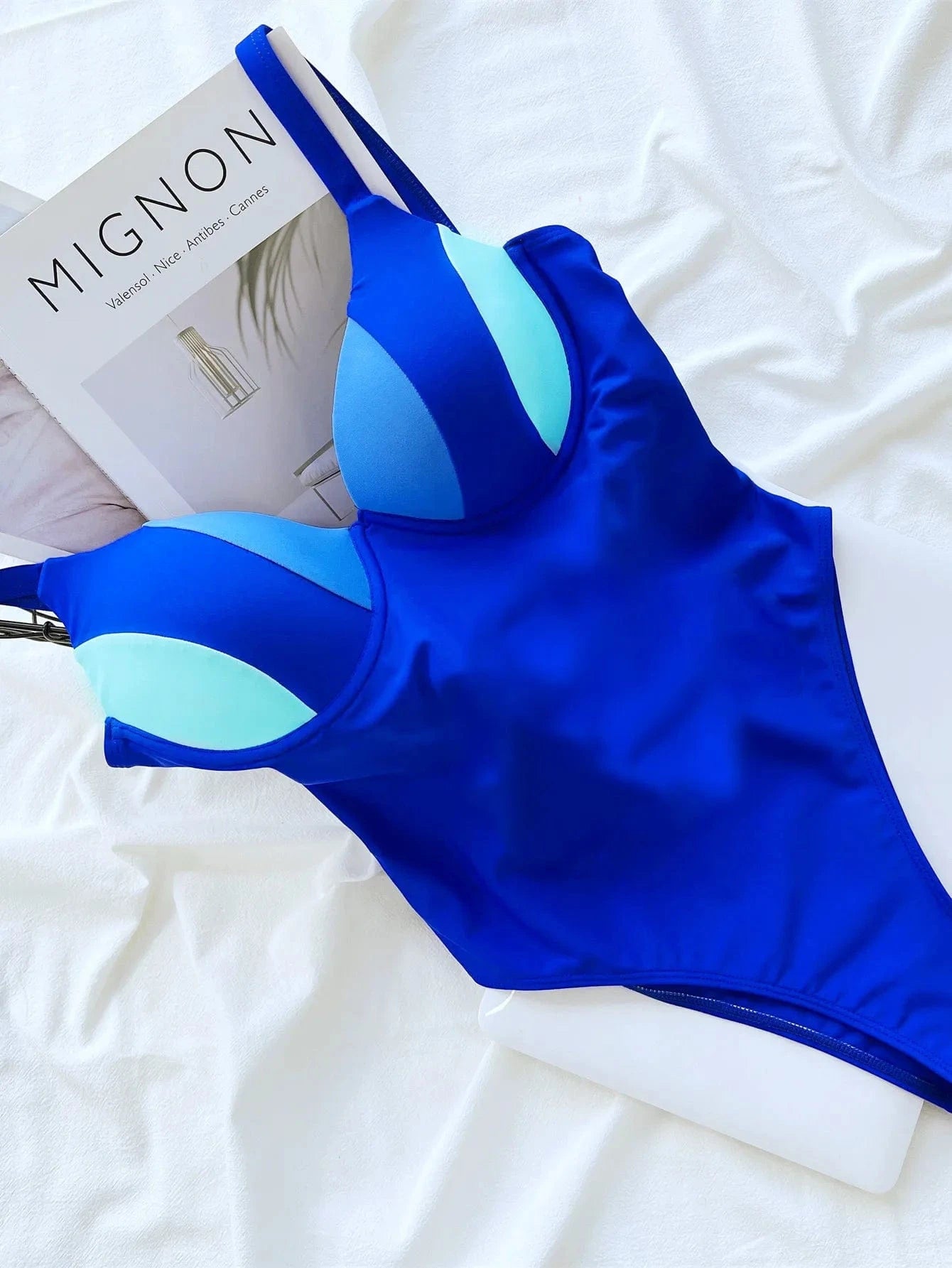 2024 OEM Manufacturer Women Solid Color Patchwork Underwire Swimwear V Notch Smocked Swimsuit High Leg Bathing Suit
