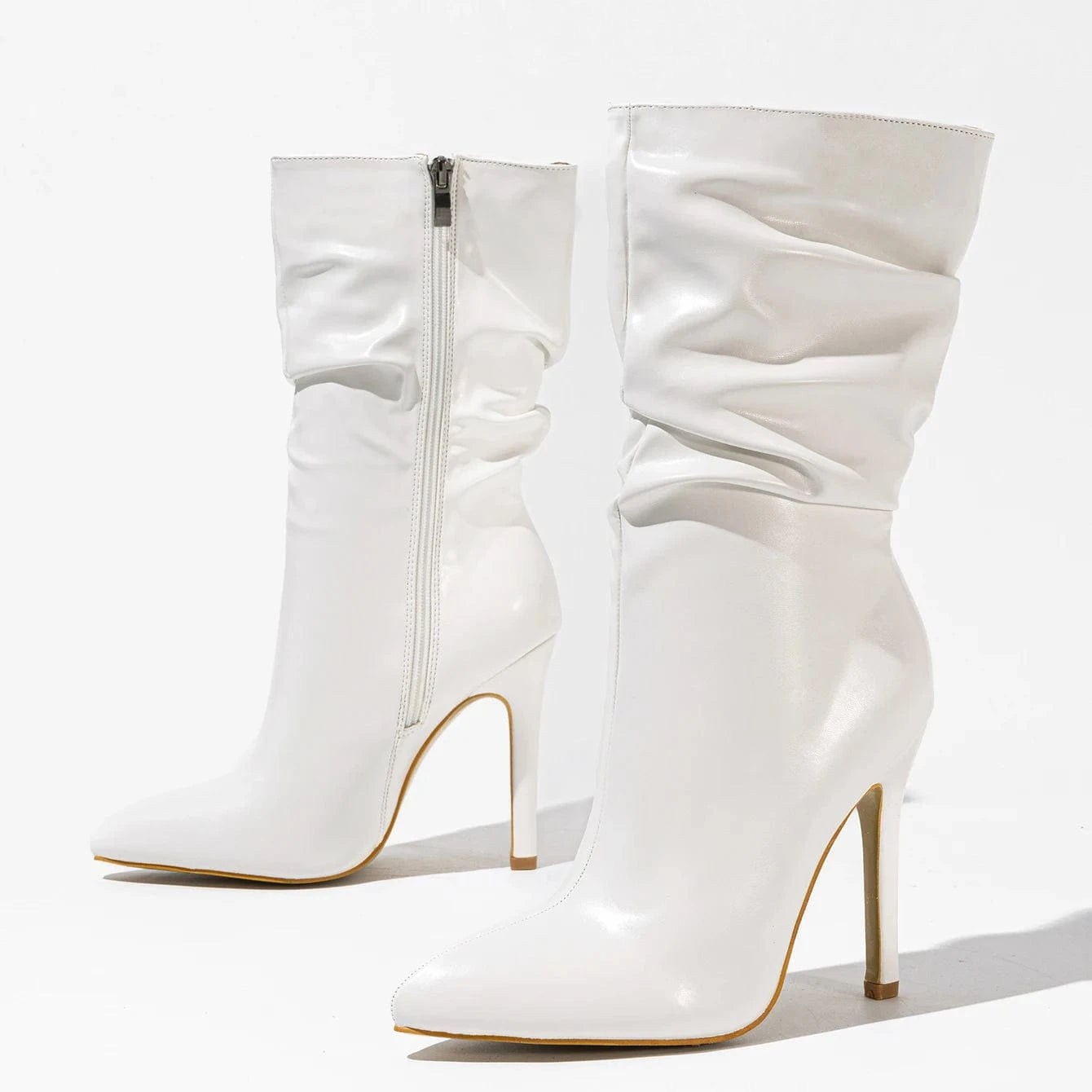 2024 ready stock pointed stiletto short boots Women's European and American catwalk high heel side zipper character bare feet 42