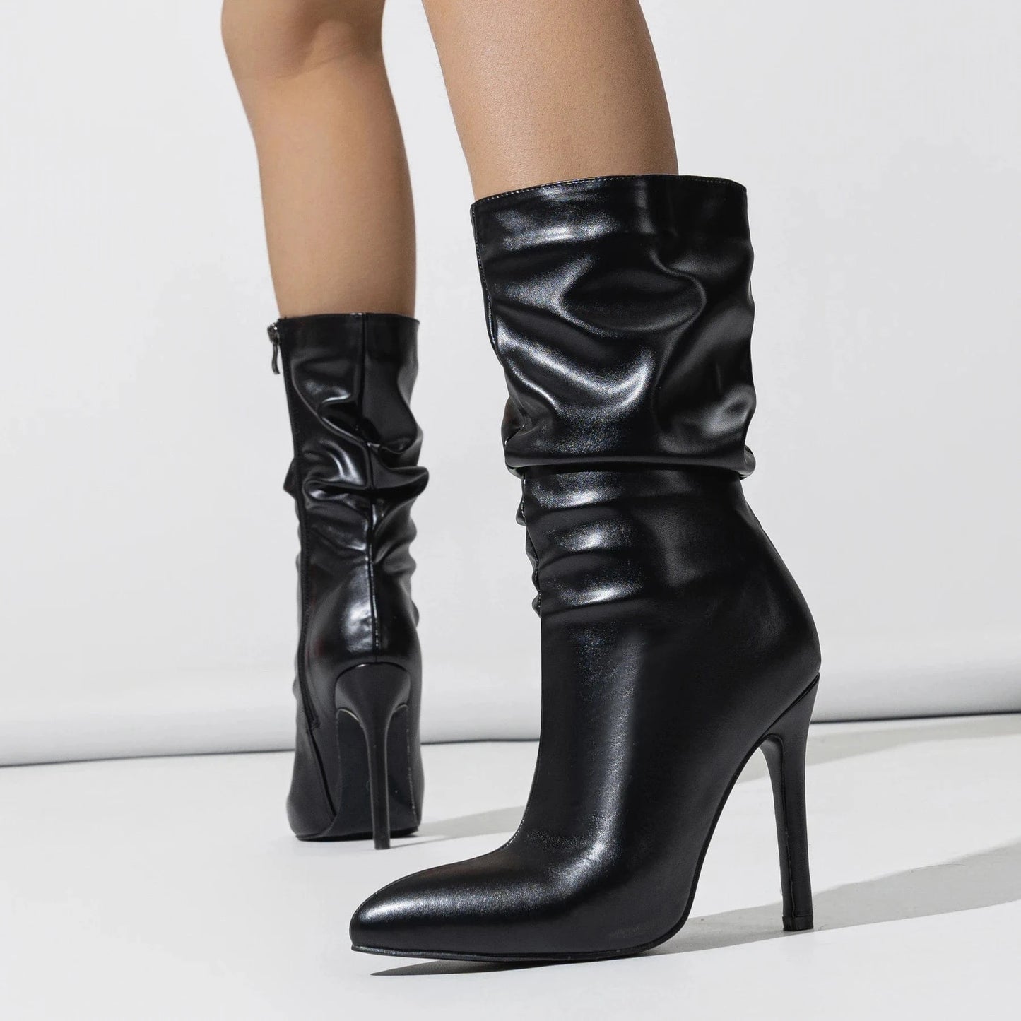2024 ready stock pointed stiletto short boots Women's European and American catwalk high heel side zipper character bare feet 42