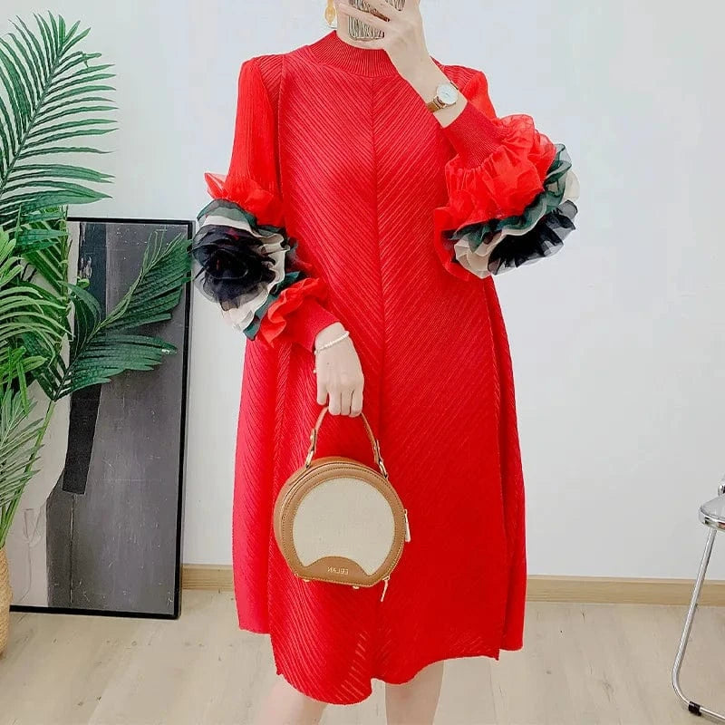 2024 Spring And Summer High Quality New Casual Dress Embroidered Flower Sleeves Mid-Length Women's Miyake Pleated Dress