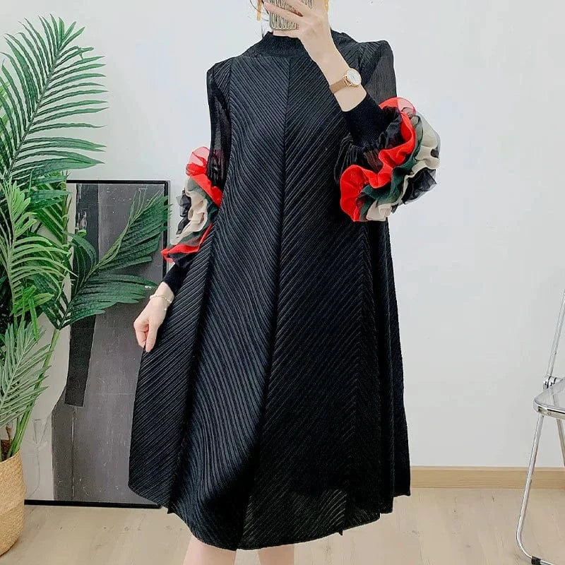 2024 Spring And Summer High Quality New Casual Dress Embroidered Flower Sleeves Mid-Length Women's Miyake Pleated Dress