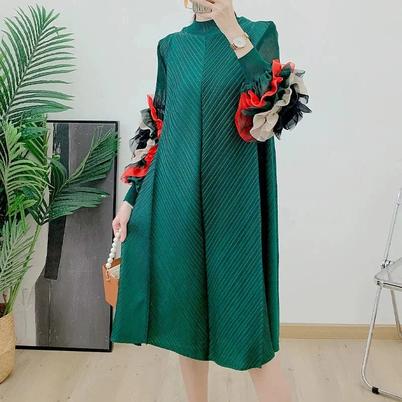 2024 Spring And Summer High Quality New Casual Dress Embroidered Flower Sleeves Mid-Length Women's Miyake Pleated Dress