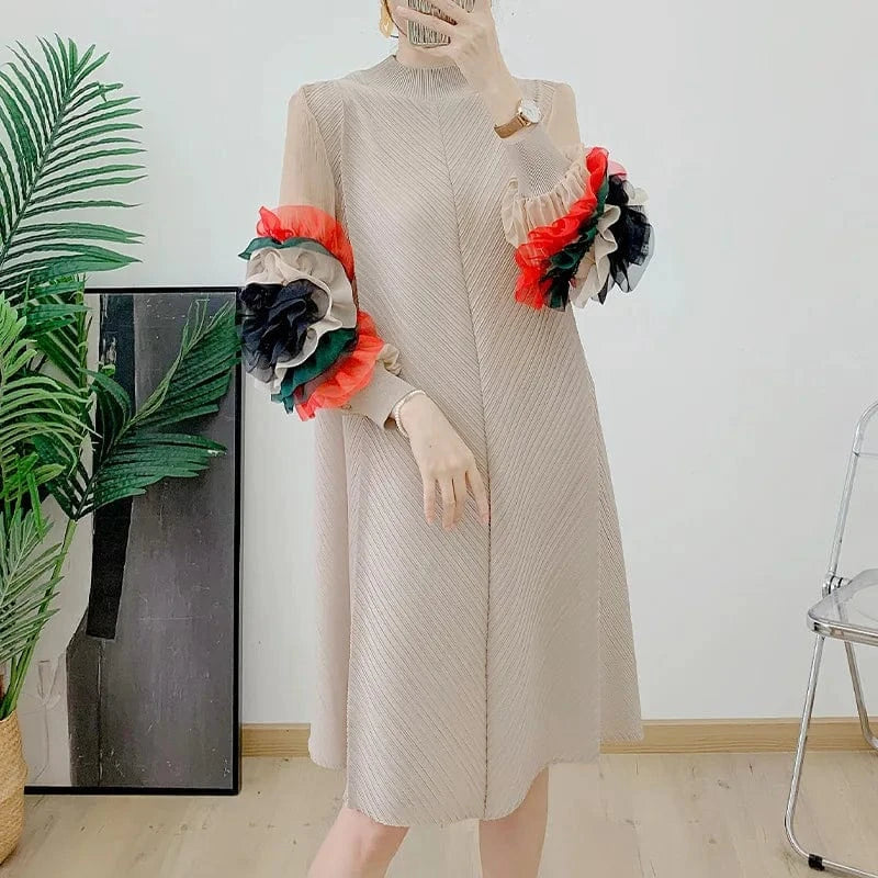 2024 Spring And Summer High Quality New Casual Dress Embroidered Flower Sleeves Mid-Length Women's Miyake Pleated Dress