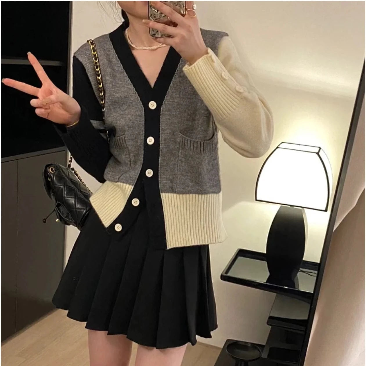 2024 Spring  ladies long sleeve classic cardigan striped v-neck high quality sweater coat