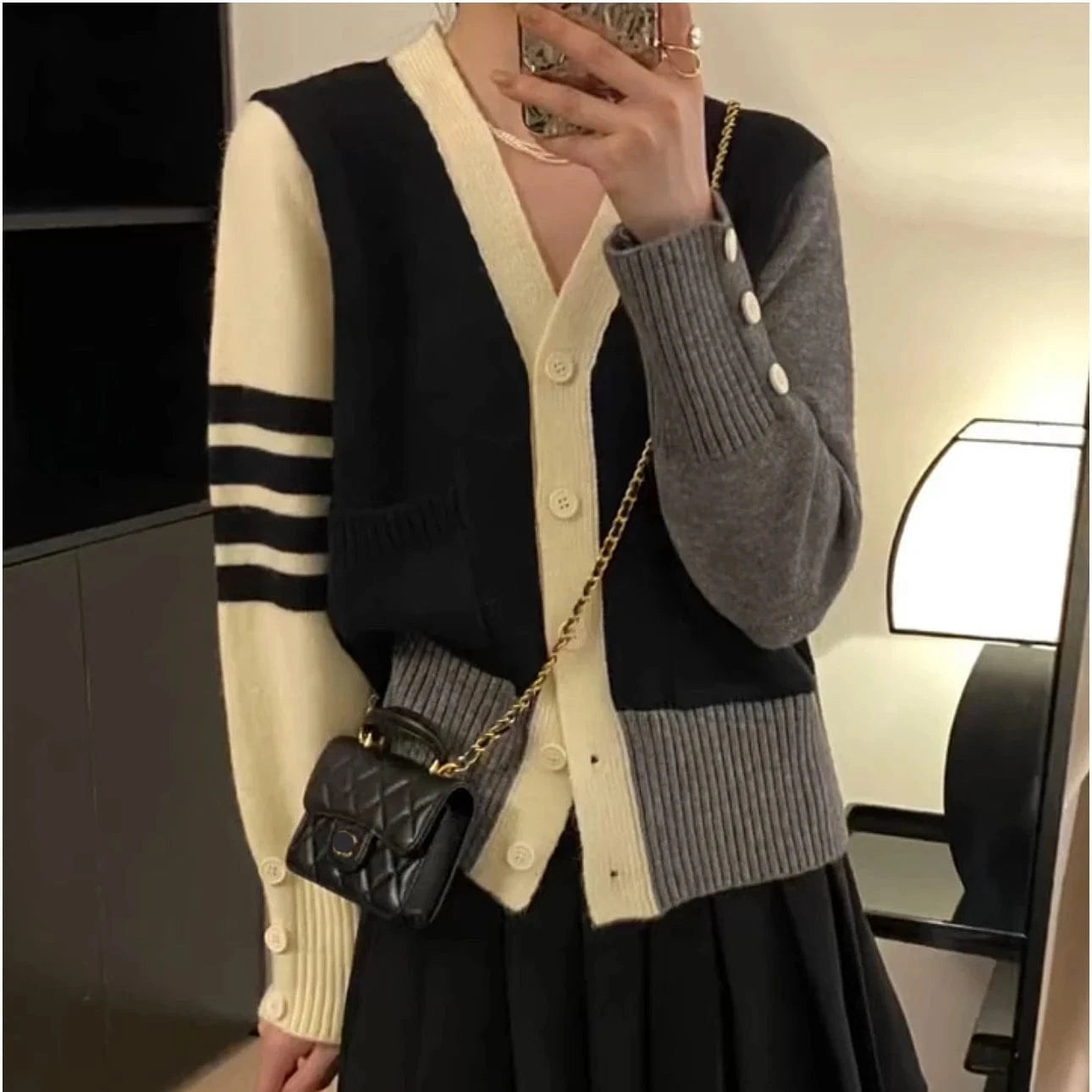 2024 Spring  ladies long sleeve classic cardigan striped v-neck high quality sweater coat