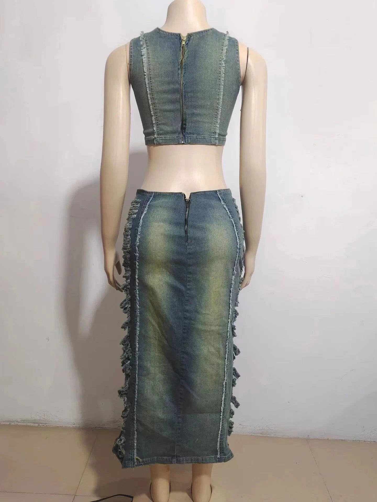 2024 Summer Fashion Ripped Denim 2 Piece Skirt Set Women's Denim Suit Crop Tank Top And Split Skirt Set