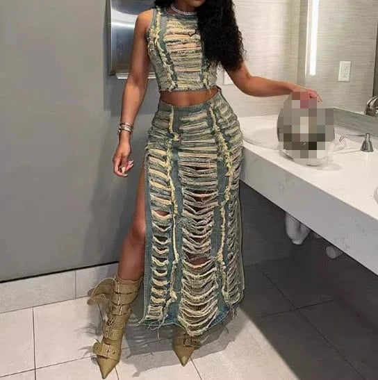 2024 Summer Fashion Ripped Denim 2 Piece Skirt Set Women's Denim Suit Crop Tank Top And Split Skirt Set