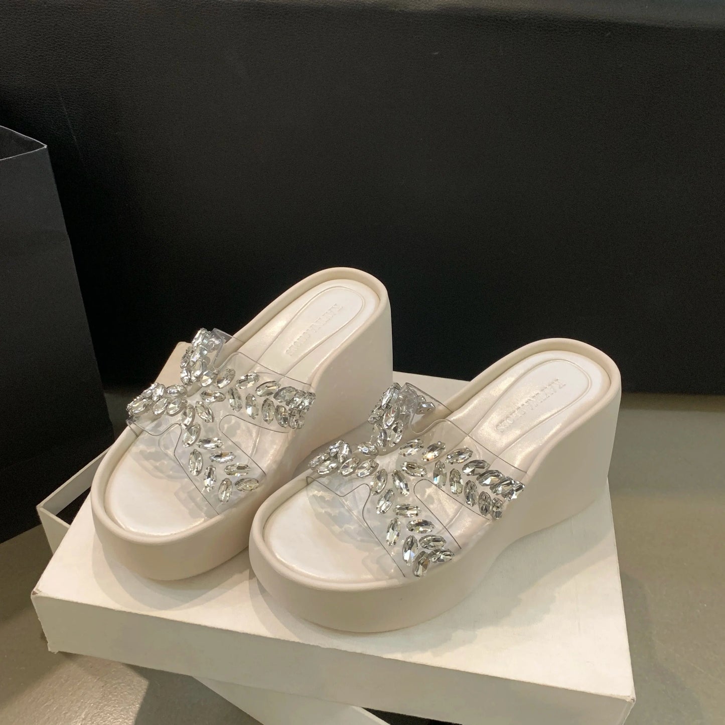 2024 Summer new fashion all-match outdoor wedge thick bottom rhinestone sandals pu women's shoes