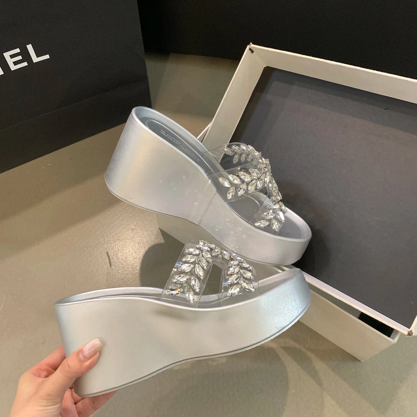 2024 Summer new fashion all-match outdoor wedge thick bottom rhinestone sandals pu women's shoes