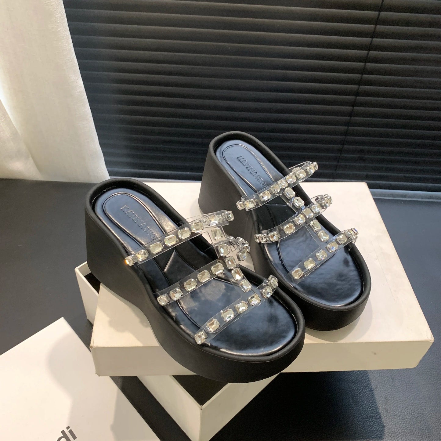 2024 Summer new fashion all-match outdoor wedge thick bottom rhinestone sandals pu women's shoes