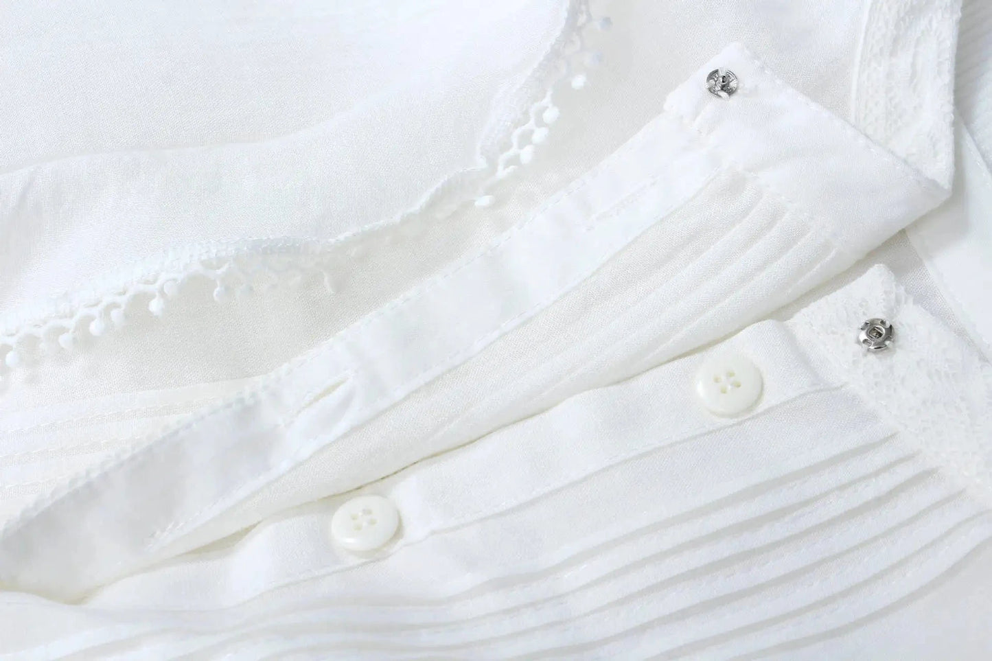 2024 White Vintage French Style Lady Elegant Ruffles Top Round Collar Long Sleeve Lace Patchwork Women Solid Blouse