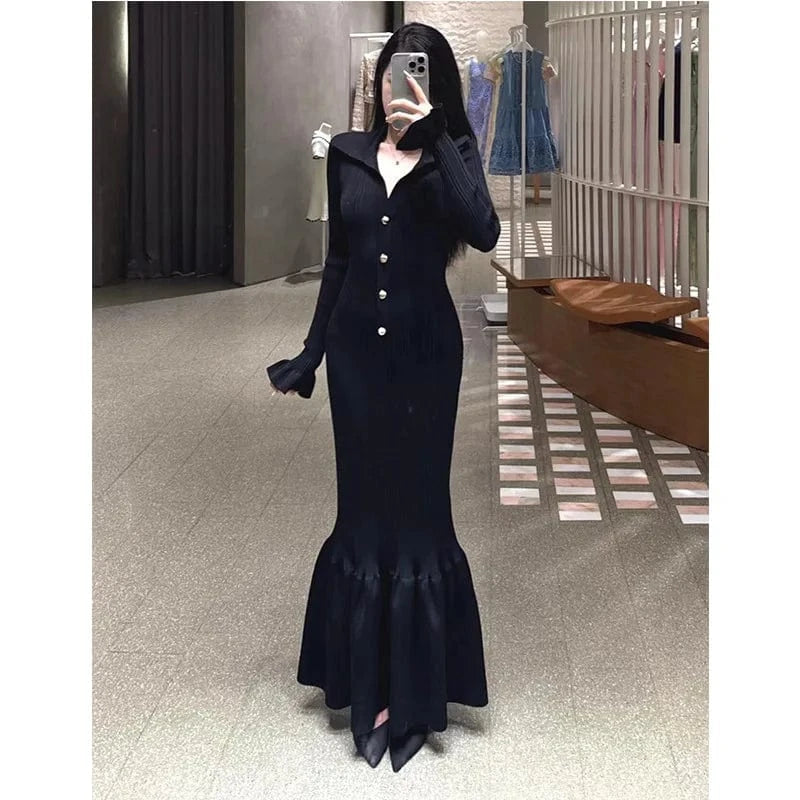 2024 Winter new French elegant party dresses fashion V-neck metal buttons black slim knit fishtail long women's dresses