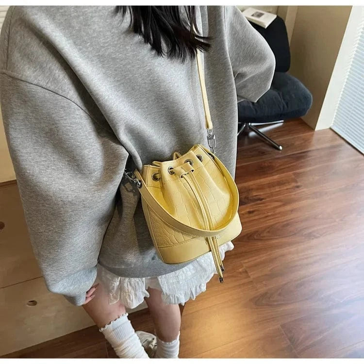 2025 New Trendy Women's Drawstring Tote Bag - Vintage Stone Texture Crossbody Satchel with Retro Minimalist Design