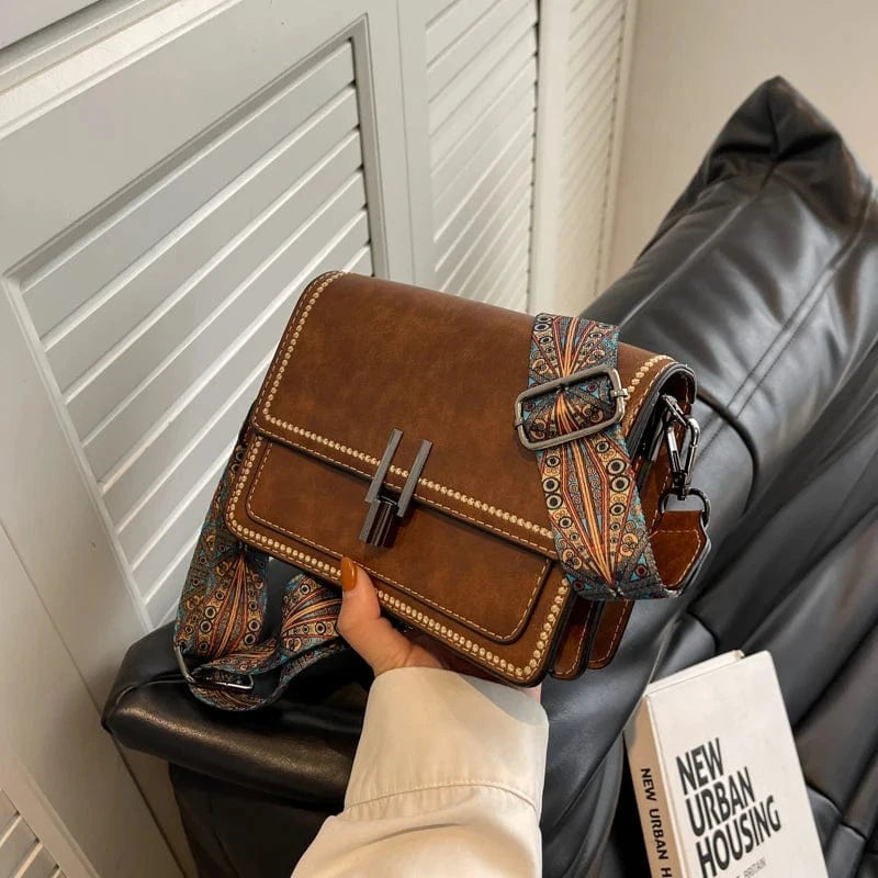20cm*8cm*15cm / brown Wholesale New Fashion Wide Shoulder Strip Handbags 2024 Light Lady small Square bags lady design purses For Woman