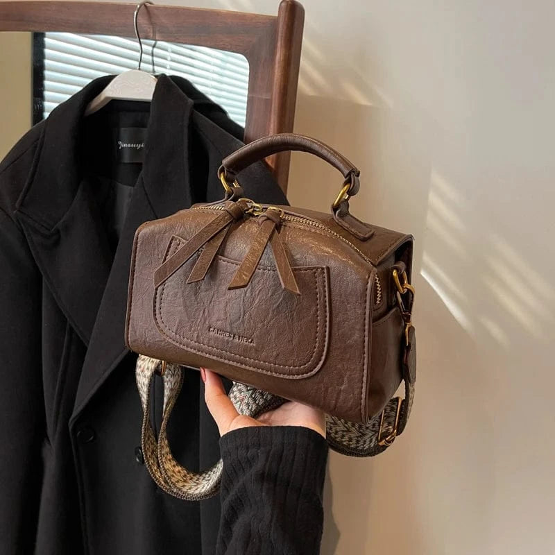 21cm*10cm*14cm / brown New fashion box Handbag 2024 girls Luxury handbag purse women's Trendy Design women Wide shoulder Strip bag