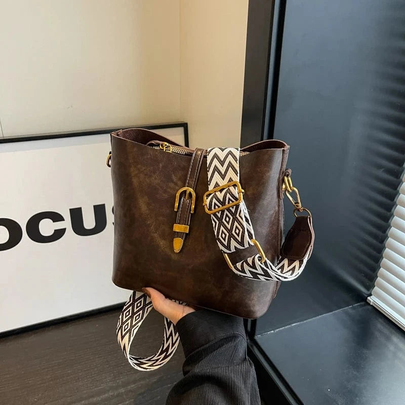 22cm*11cm*19cm / coffee Wholesale New Fashion Retro Handbags 2024 Light Lady Bucket Bags Lady Design Purses For Woman