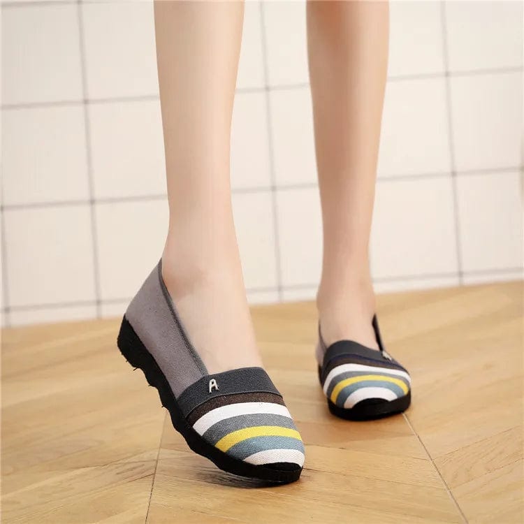 35 / Grey New spring and summer women the shallow mouth flat shoes casual soft bottem Old cloth shoes lady casual slip on loafers