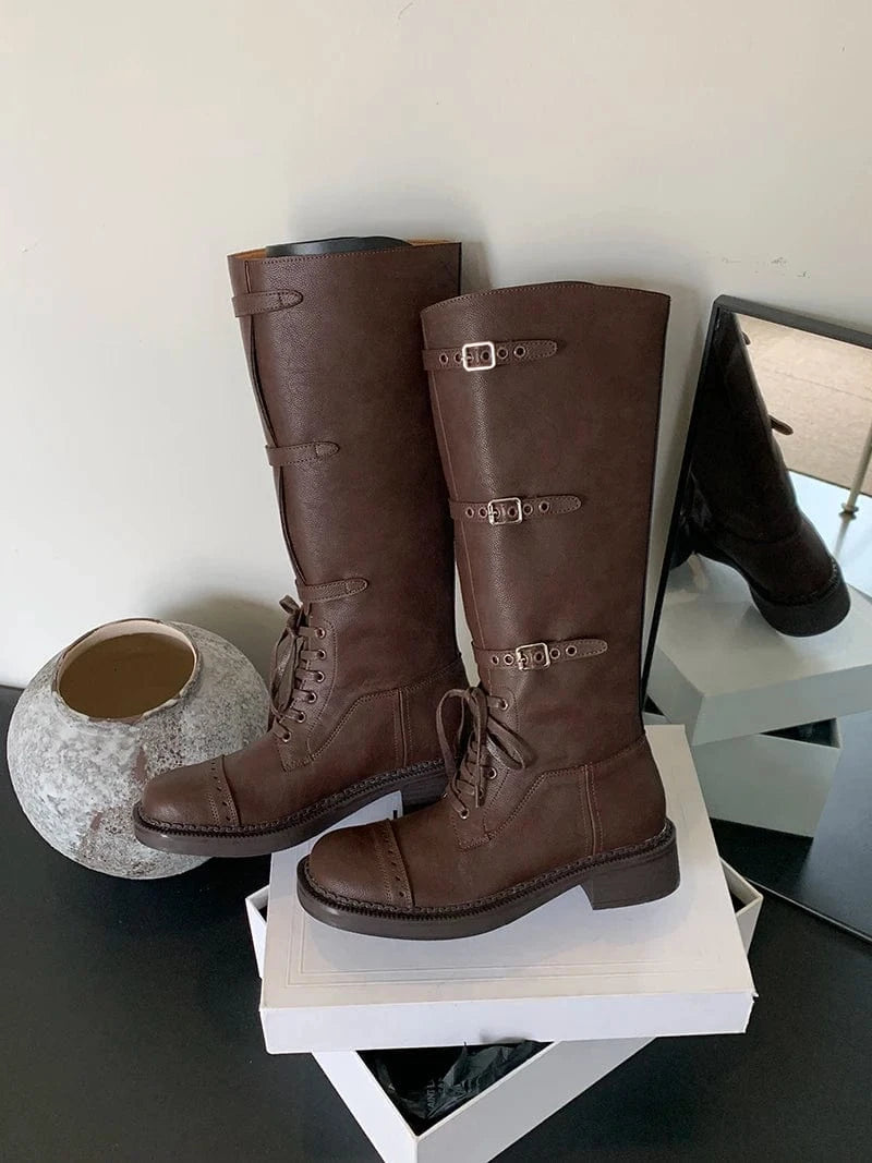 37 / Brown 2025 New Fashion Big Brand Catwalk Flat Boots Comfortable High Knights Boots Belt Buckle Sleeve Boots Women
