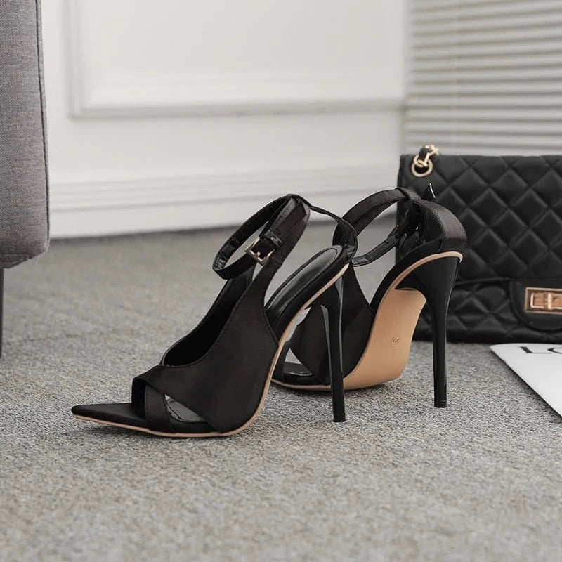 38 / Black 2022 latest catwalk women's shoes with satin pointed toe stiletto sandals
