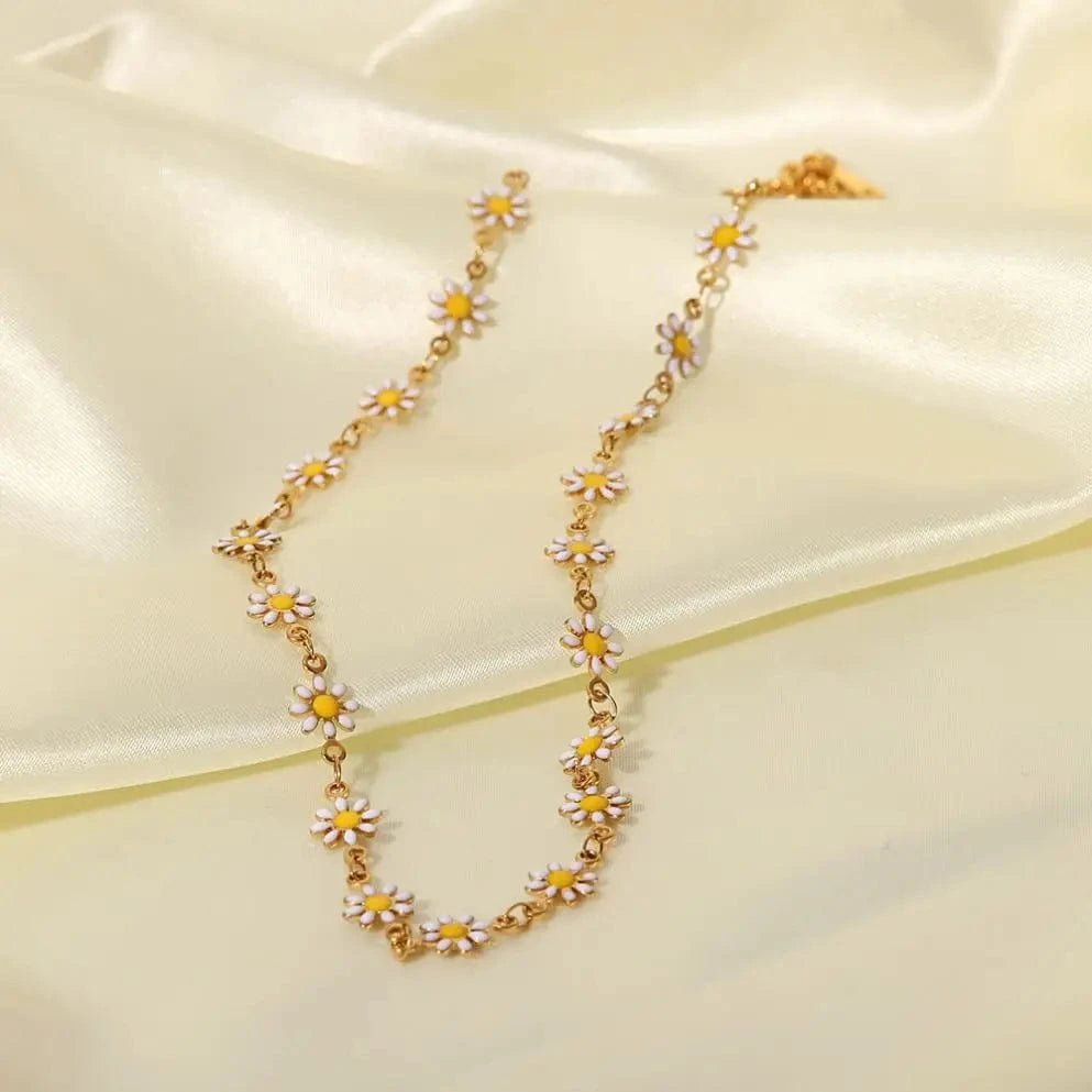 40cm / N2437 N2437 Waterproof 18K Gold Plated Stainless Steel Accessories Charm White Daisy Choker Necklace For Women