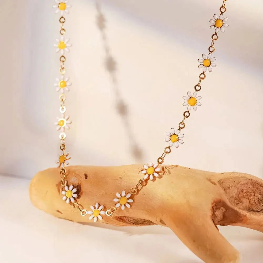 40cm / N2437 N2437 Waterproof 18K Gold Plated Stainless Steel Accessories Charm White Daisy Choker Necklace For Women