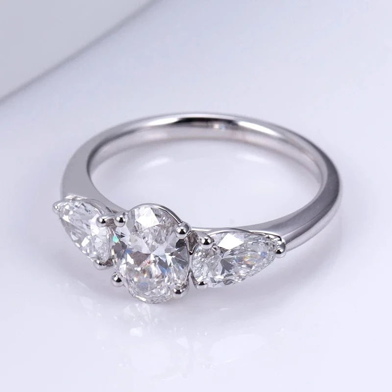 6.5 / 18k white gold custom three stones women engagement wedding 18K Gold 1CT E VVS1 Oval Lab grown diamond Ring