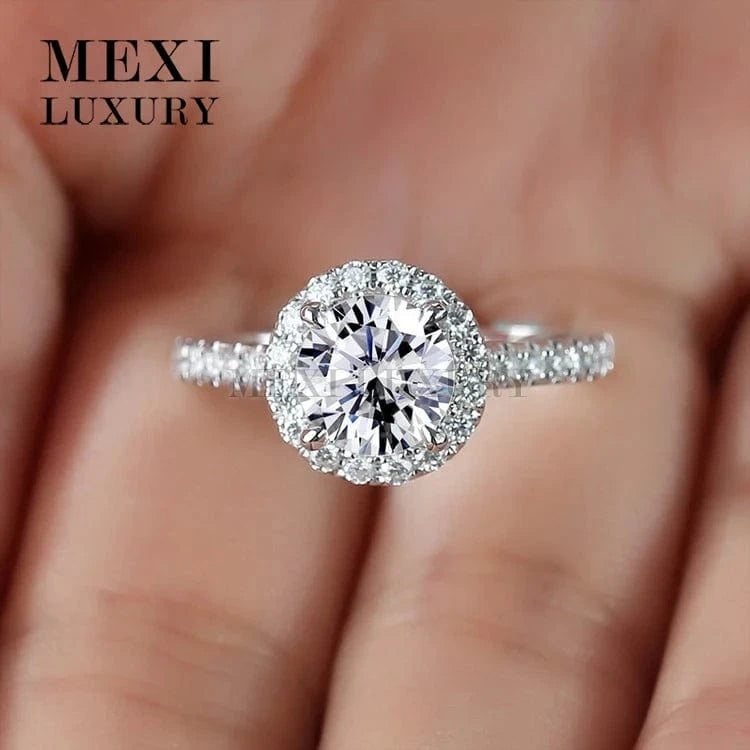 6.5 / White gold 18K white gold Anniversary prong setting Round brilliant cut moissanite ring