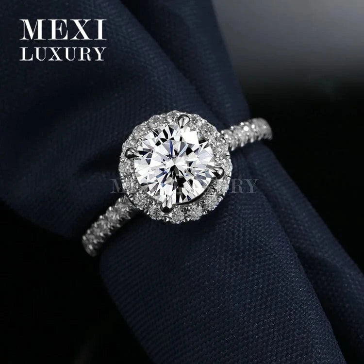 6.5 / White gold 18K white gold Anniversary prong setting Round brilliant cut moissanite ring