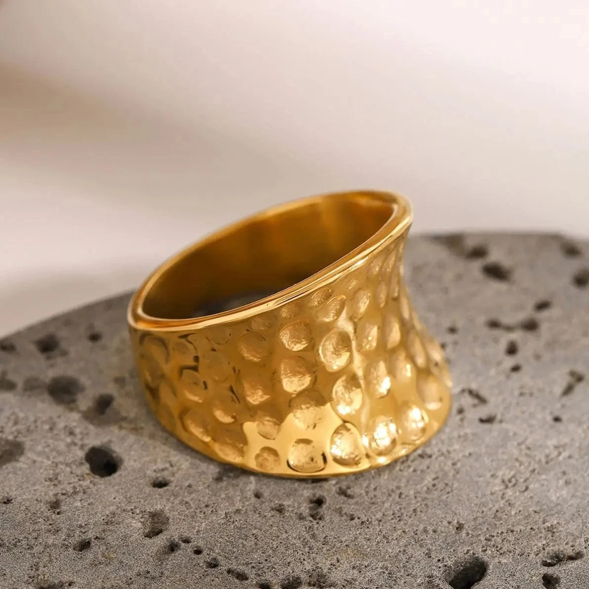7 / minimalist / R2441 R2441 Designer 18K Gold Plated Stainless Steel Exaggerated Concave Design Bold Wide Hammered Rings